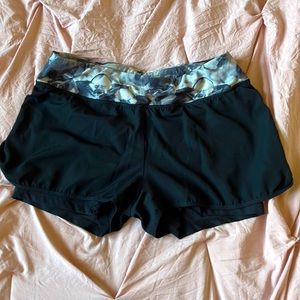 Medium Costco Black Gym Shorts with Marble Design Band